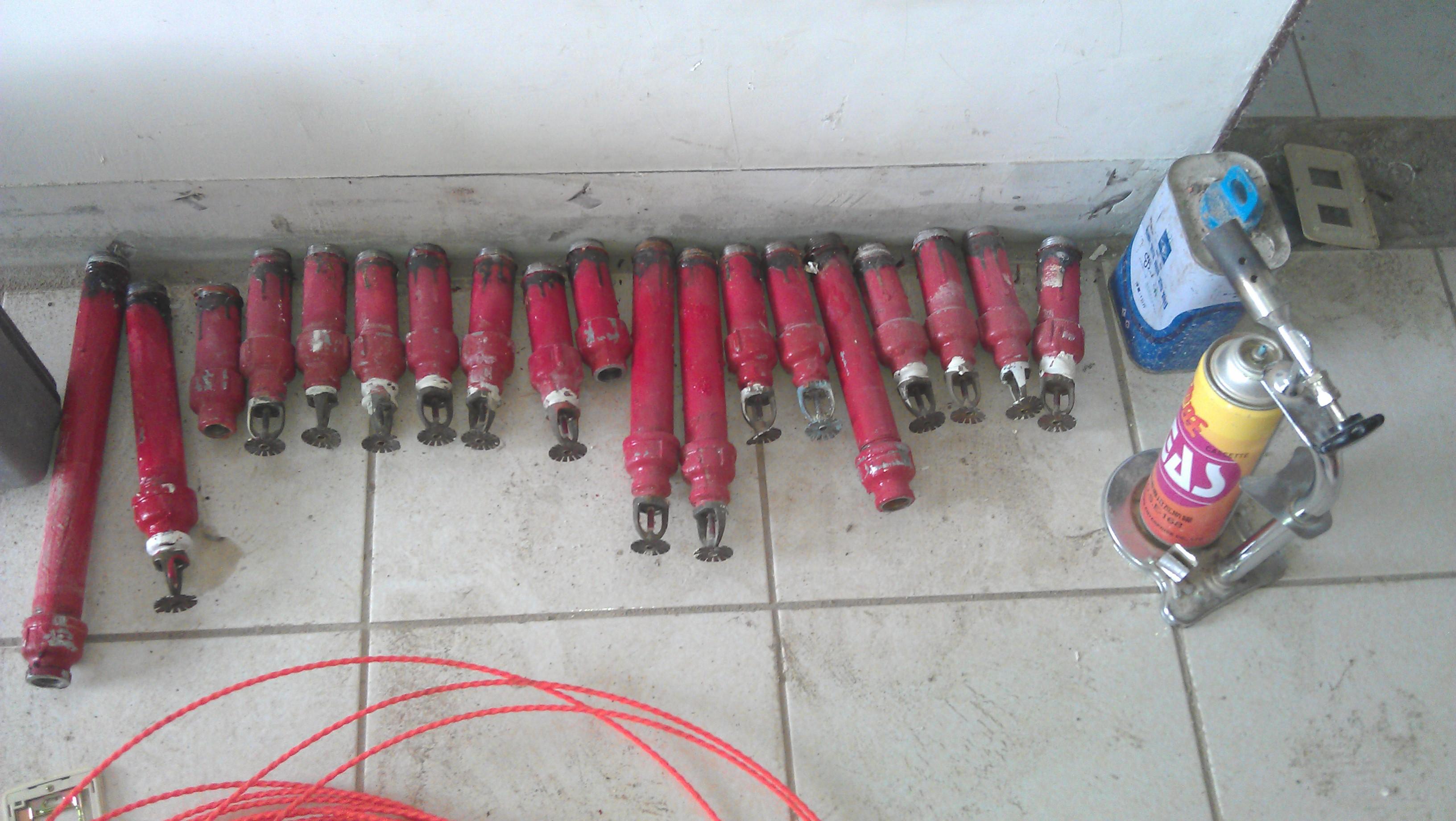 消防灑水頭位移