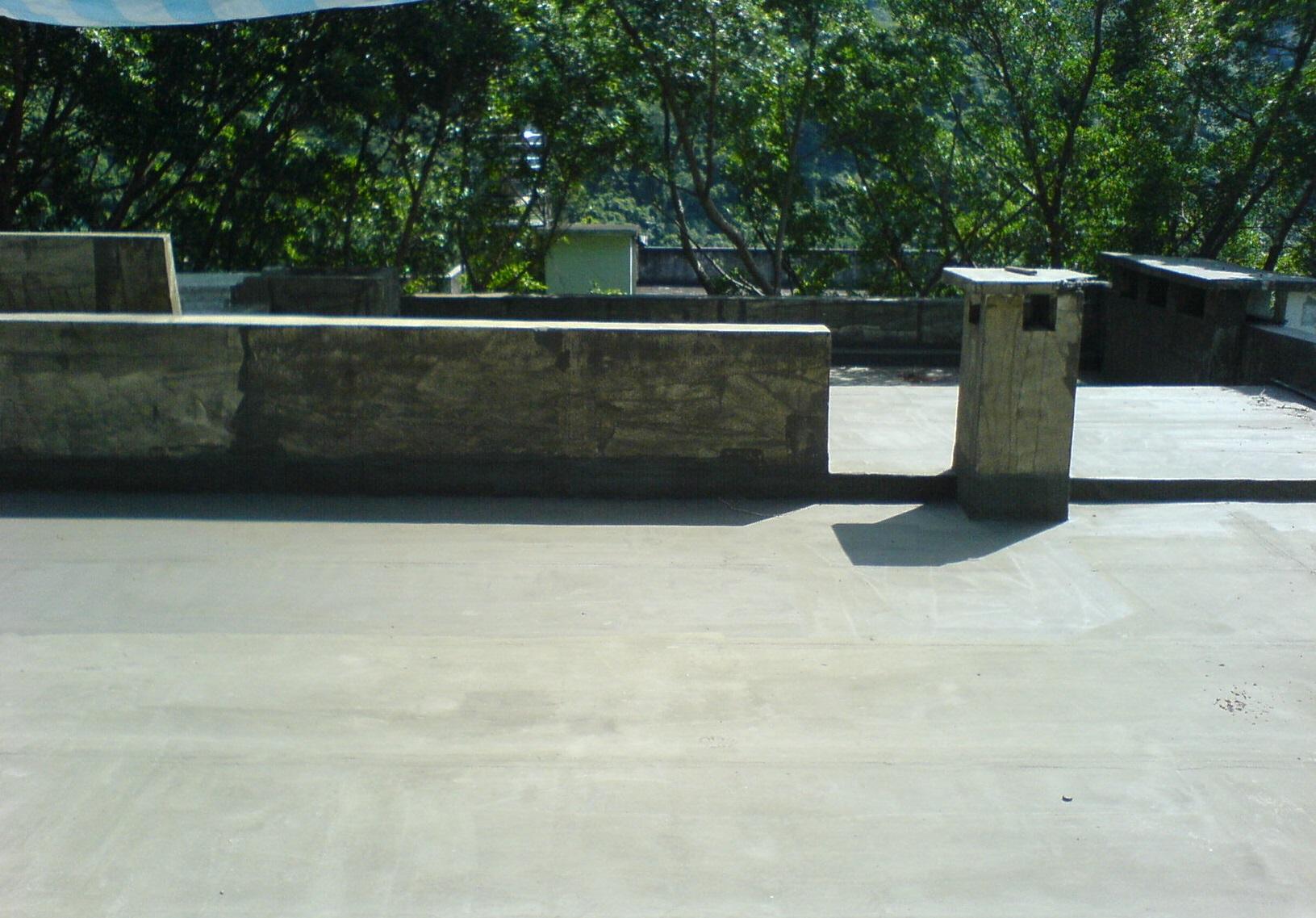 屋頂防水施工中