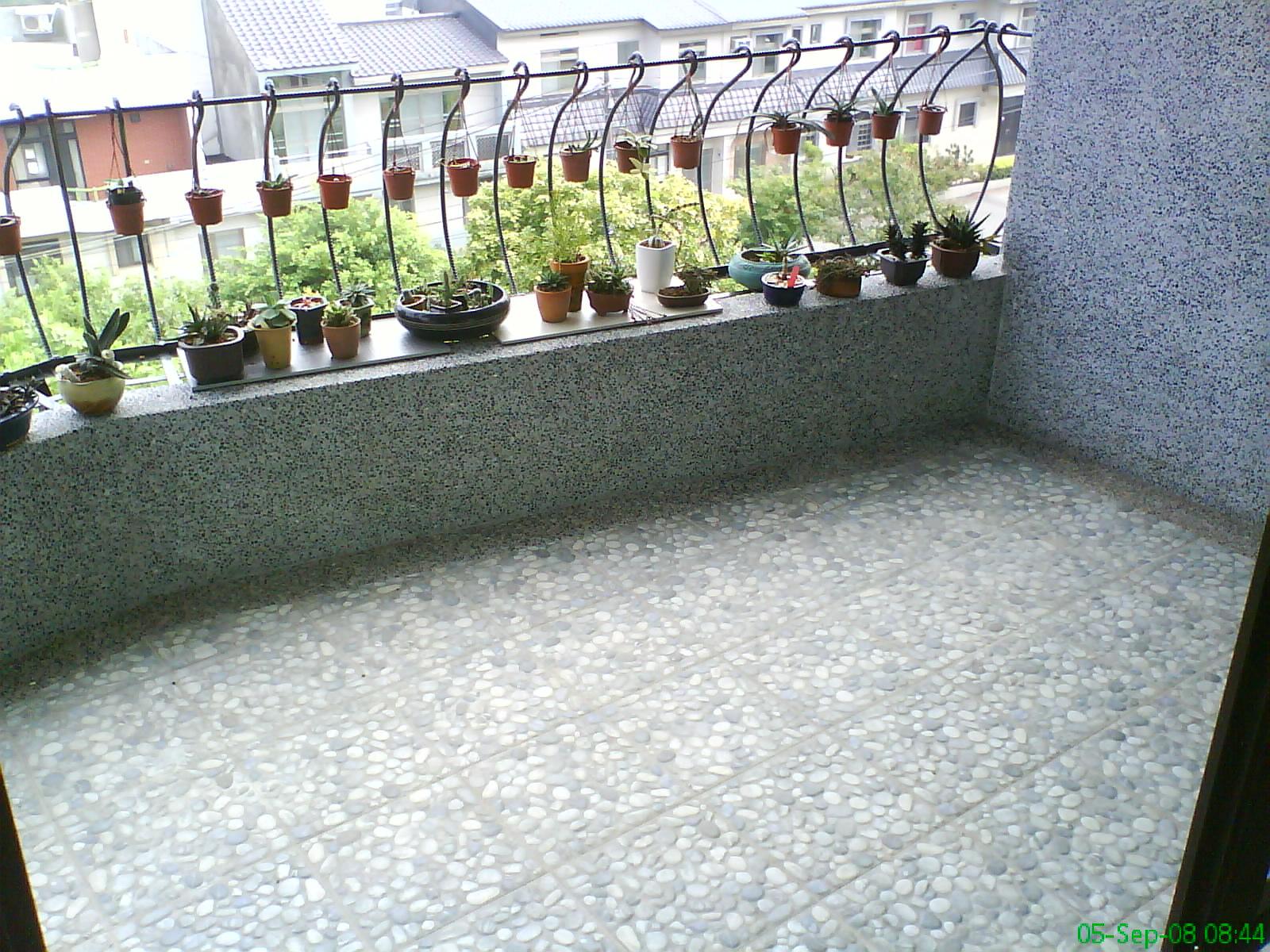 透天厝外牆地坪鋪設更新