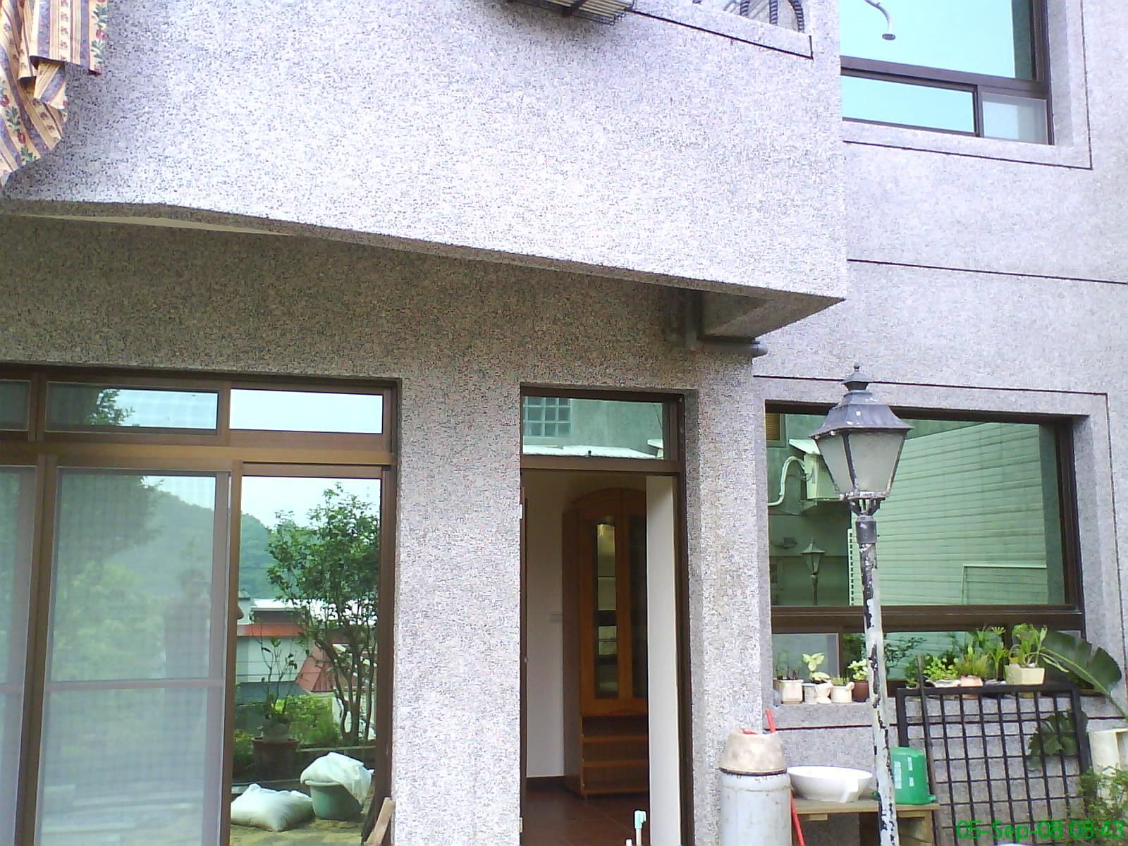 透天厝外牆抿石子