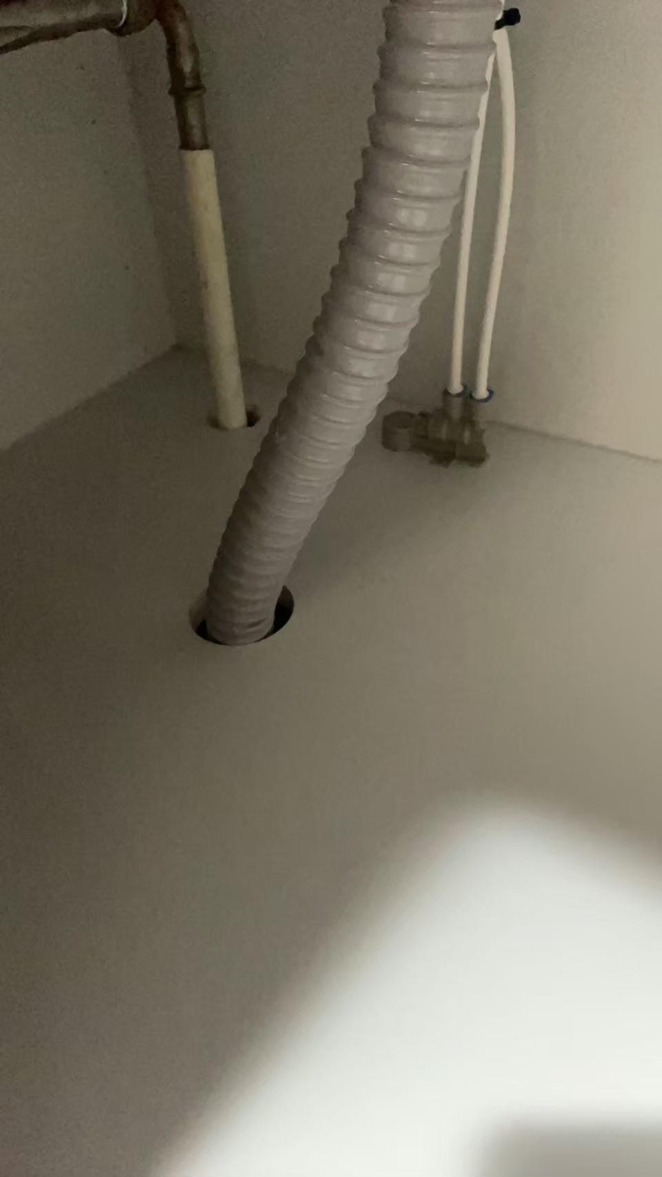 測水，看看是否水槽會漏水